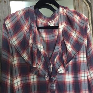 MOSSIMO RUFFLE FLANNEL TOP
